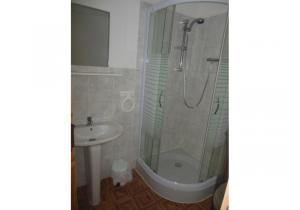 8-bed all ensuite Villa with land