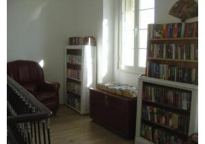 8-bed all ensuite Villa with land