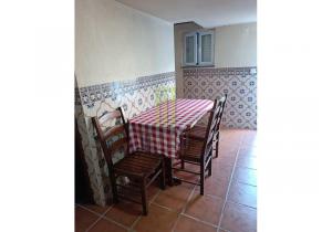 Village house with 1 bedroom, ready to move into in Vila Pouca da Beira