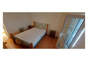 Village house with 1 bedroom, ready to move into in Vila Pouca da Beira
